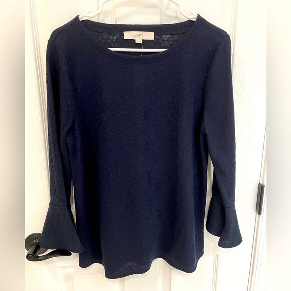 LOFT Sweaters - Ann Taylor LOFT Floral Jacquard Bell Cuff Top Forever Navy Blue Women’s Size M
